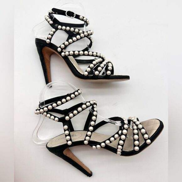 Chanel CC Logo Pearl Embellished Black Leather Quilted Leather Sandals EU 37.5 C - Picture 7 of 13